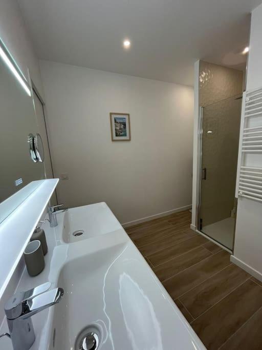 Sublime T2/ Cosy/ Clim/ Parking/Plage Menton Kültér fotó